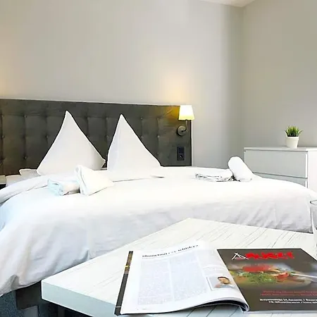 מלון דירות Apartamenty Residence Aparthotel 3*