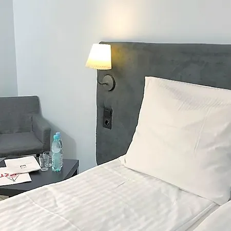 מלון דירות Apartamenty Residence Aparthotel 3*